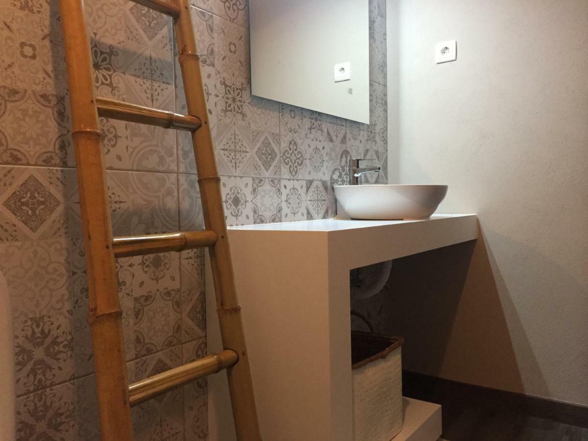 The Lighthouse Apartment Barra Bagian luar foto