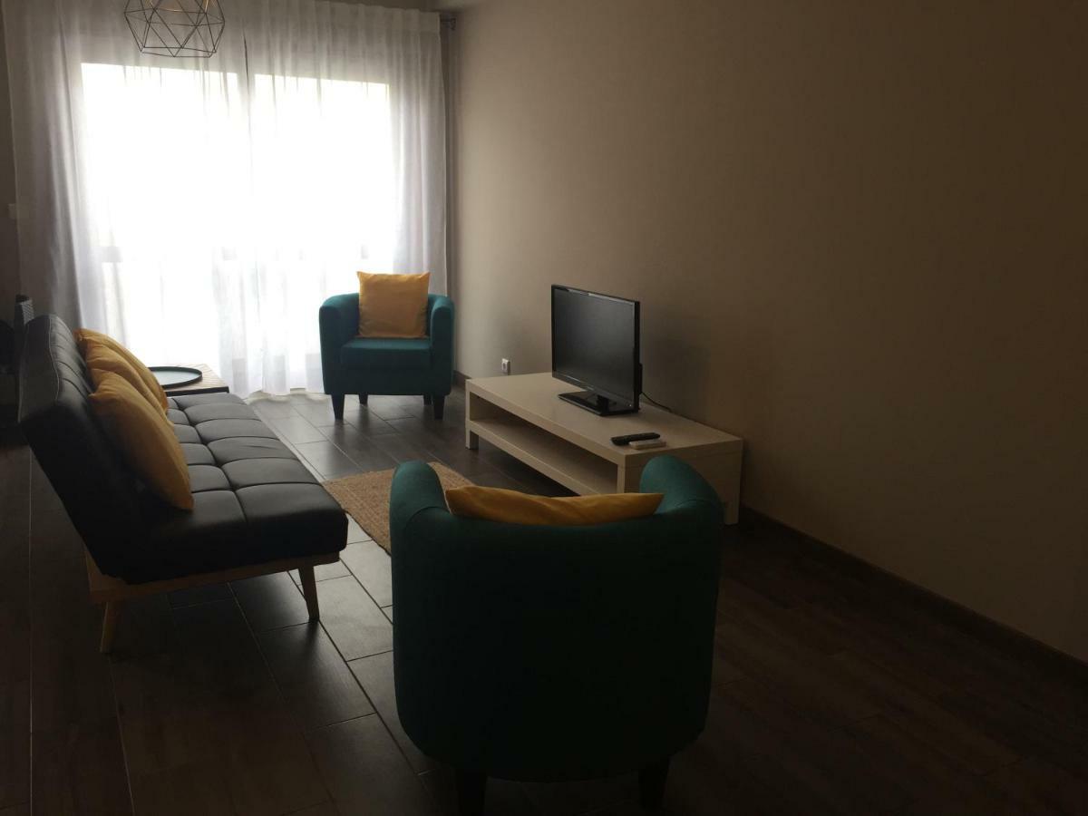 The Lighthouse Apartment Barra Bagian luar foto